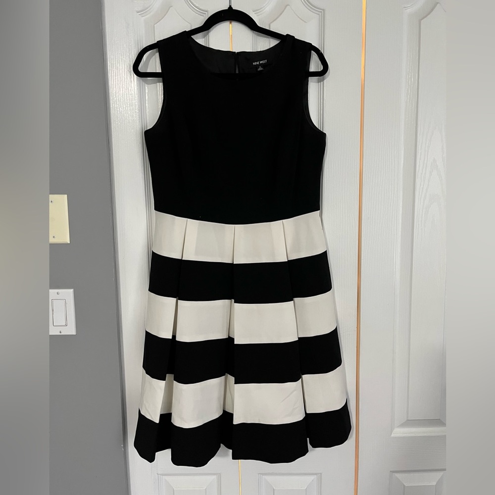 nine west black and white striped dress